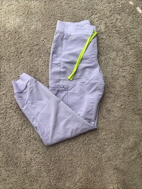 Figs Lavender jogger with Neon Yellow Drawstring